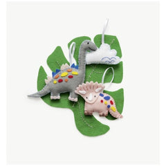 Folia Basic Bastelfilz Craft Felt features multi-colored sheets with a textured surface, ideal for arts and crafts projects.