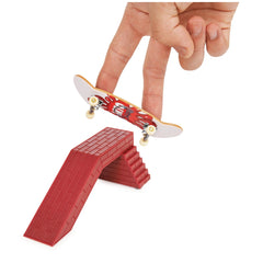 Tech Deck Blind Skateboards Versus Series Set di Fingerboard Collezionabile 2-Pack e Set di Ostacoli - Assortito