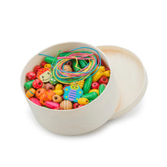 New Classic Toys - Perline da infilare - 230 pezzi e 4 cordini - Arti e Mestieri