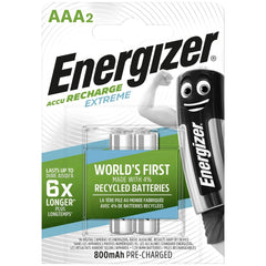 Energizer Extreme HR03 AAA rechargeable battery pack with 800mAh, featuring a green background and multiple eco-friendly labe